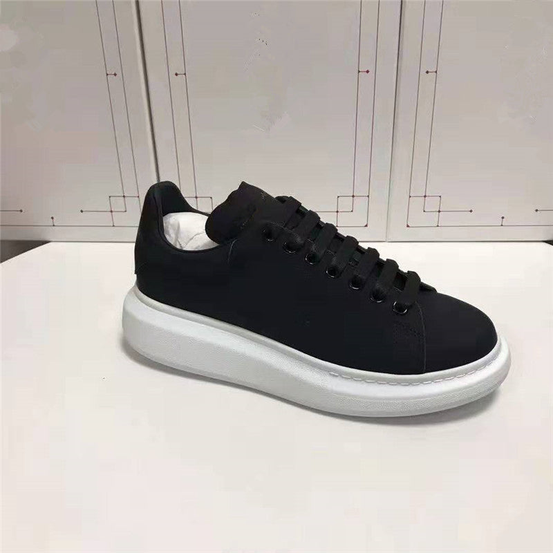 New products spring and autumn Hot money All black and white Jinwei McQueen lovers Little white shoes men and women Flat bottom increase Casual and versatile trend