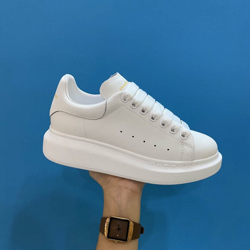 New products spring and autumn Hot money All black and white Jinwei McQueen lovers Little white shoes men and women Flat bottom increase Casual and versatile trend
