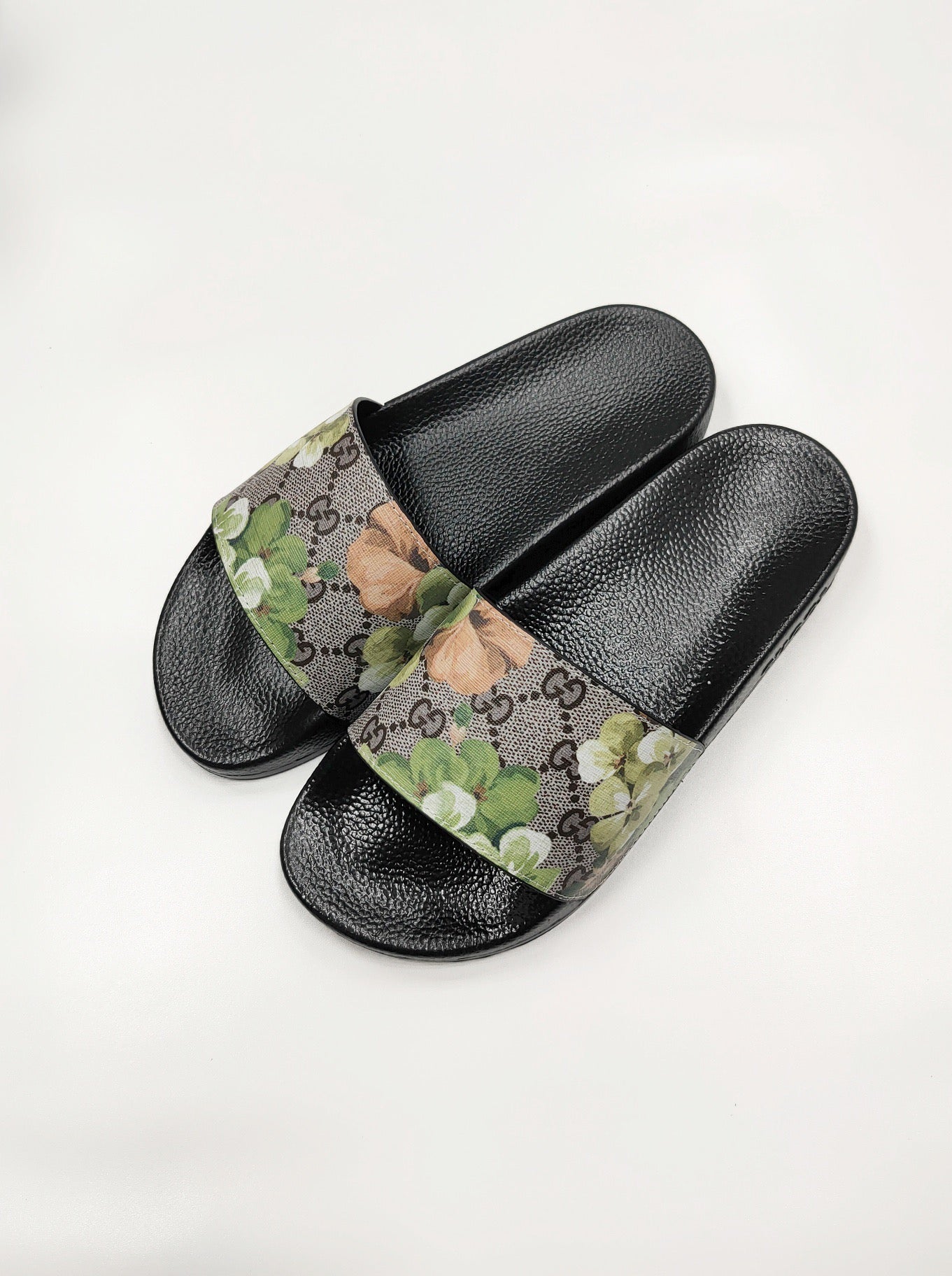 European station Tiger head Flip flop men and women Couple slipper summer Versatile Sandals soft sole non-slip sandy beach Sandals